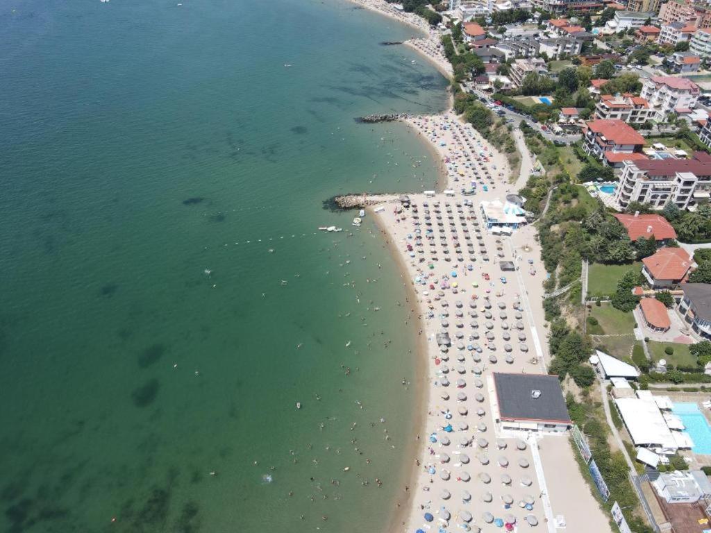 Horizon 10 'В' Apartment Sveti Vlas Bagian luar foto